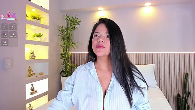 Snapshot of CathaWheels chatting on 11.26.25 CathaWheels online show from 11.26.25