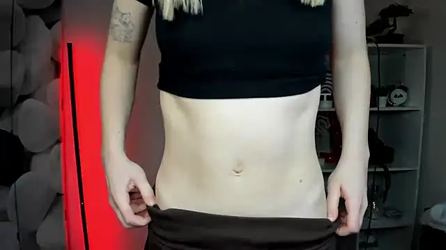 EvelynBlond online show from 02.10.26