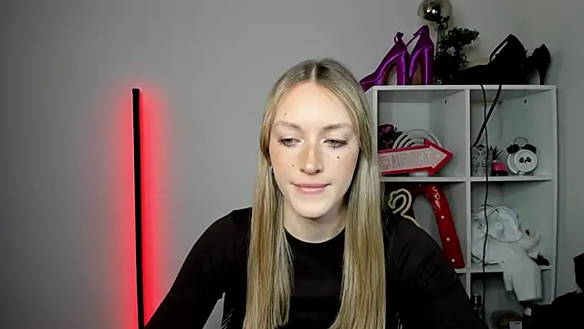 EvelynBlond online show from 04.27.26