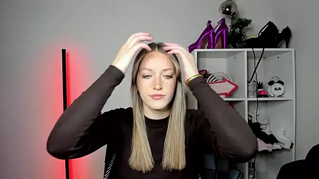 EvelynBlond online show from 05.07.26
