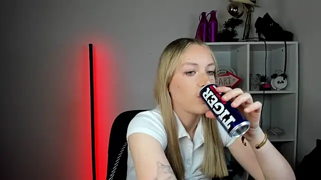 EvelynBlond online show from 05.28.26