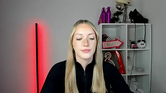 EvelynBlond online show from 06.01.26