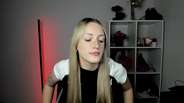 EvelynBlond online show from 07.23.26