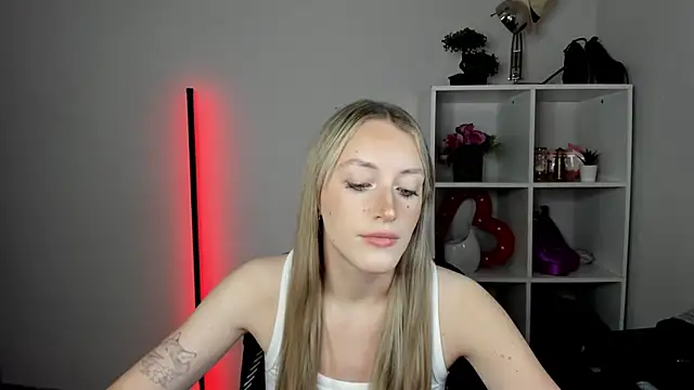 EvelynBlond online show from 07.30.26