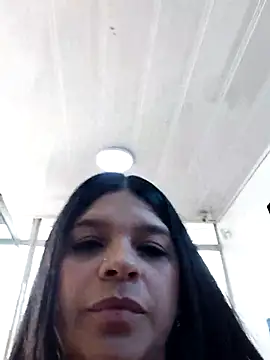 Layla-daring online show from 04.30.26