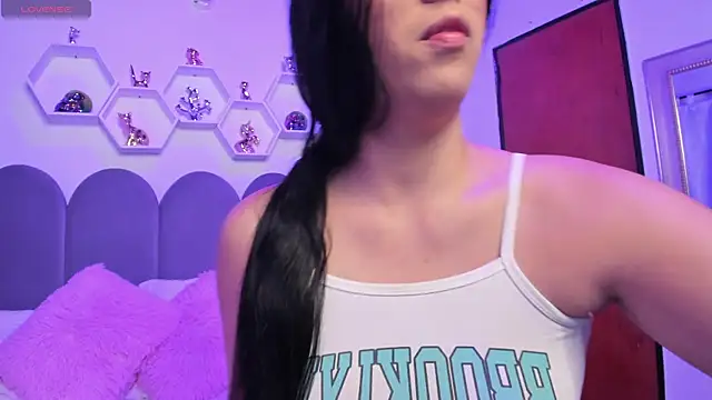 lunagomez24 online show from 01.16.26