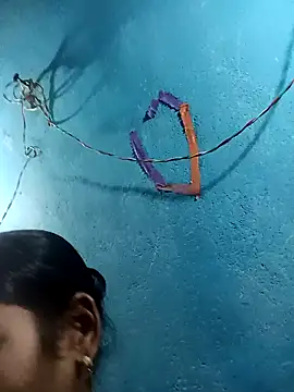 Snapshot of Rt_kinjal chatting on 11.30.25 Rt kinjal online show from 11.30.25