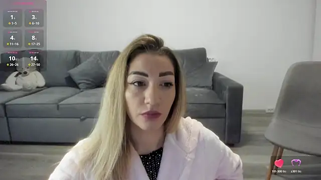 Snapshot of rossana_doll chatting on 12.01.25 rossana doll online show from 12.01.25