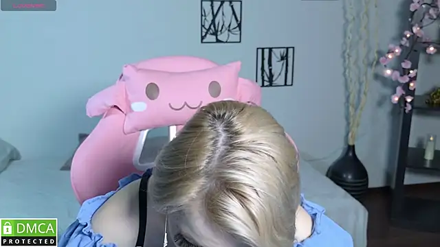 Snapshot of Megan_Lora chatting on 01.16.26 Megan Lora online show from 01.16.26