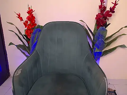 Snapshot of Husan-e-Jasmine chatting on 12.05.25 Husan-e-Jasmine online show from 12.05.25