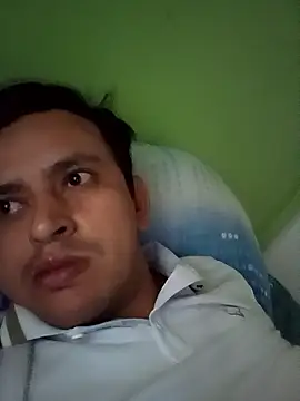 Snapshot of art-e9-2 chatting on 01.17.26 art-e9-2 online show from 01.17.26