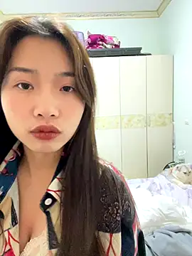 Snapshot of GYYoo chatting on 11.22.25 GYYoo online show from 11.22.25