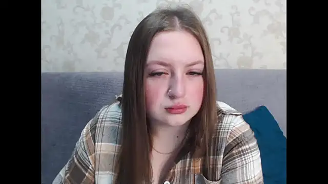 GirlPlayer online show from 11.25.25