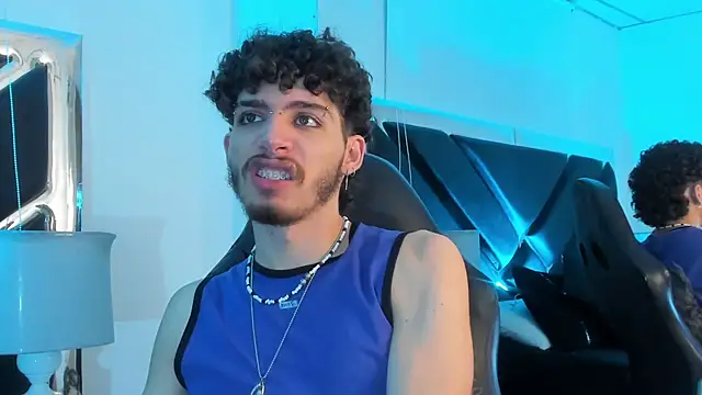 Snapshot of JojoBraando chatting on 12.02.25 JojoBraando online show from 12.02.25