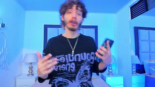 Snapshot of JojoBraando chatting on 02.11.26 JojoBraando online show from 02.11.26