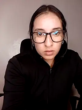 kira-stormm online show from 06.08.26