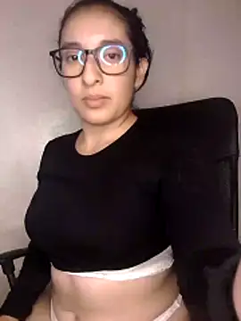 kira-stormm online show from 06.11.26