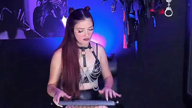 AprilStoness online show from 07.23.26