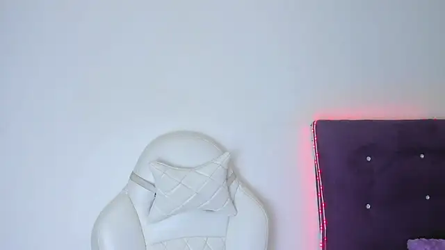 veronicaa squirt online show from 04.24.26