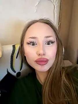 Snapshot of GraceSecrettt chatting on 01.05.26 GraceSecrettt online show from 01.05.26