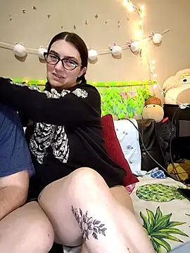 Snapshot of LaylaLucis chatting on 03.28.26 LaylaLucis online show from 03.28.26