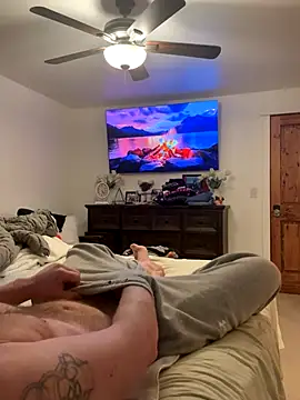 Snapshot of jubelale chatting on 12.14.25 jubelale online show from 12.14.25