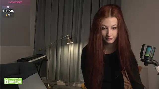 Snapshot of caty_cuddly chatting on 11.30.25 caty cuddly online show from 11.30.25