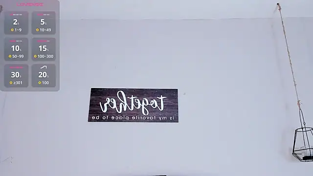 Snapshot of kylie1_ls chatting on 12.04.25 kylie1 ls online show from 12.04.25