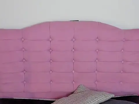 Snapshot of kylie1_ls chatting on 12.05.25 kylie1 ls online show from 12.05.25