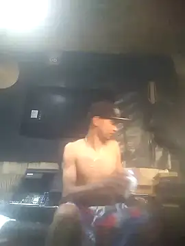 Snapshot of Gzinho69ik chatting on 11.29.25 Gzinho69ik online show from 11.29.25