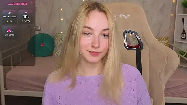 Shy Polly online show from 06.11.26