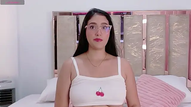 Isa londonn21 online show from 12.04.25