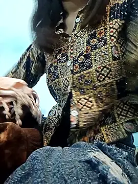 Snapshot of Lovely_girl- chatting on 12.19.25 Lovely girl- online show from 12.19.25