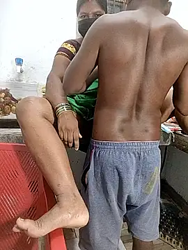 Desicouple1706 online show from 01.08.26