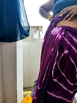 Snapshot of Desicouple1706 chatting on 02.24.26 Desicouple1706 online show from 02.24.26