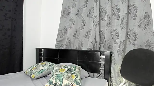 Violeta Gracee online show from 04.22.26