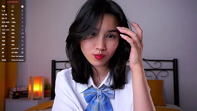 StaciaBratz online show from 12.01.25