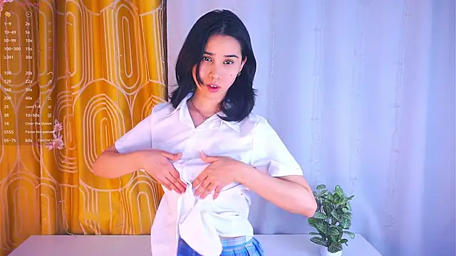 StaciaBratz online show from 01.07.26