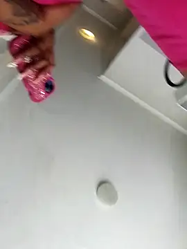 Snapshot of Kaylor4 chatting on 11.21.25 Kaylor4 online show from 11.21.25