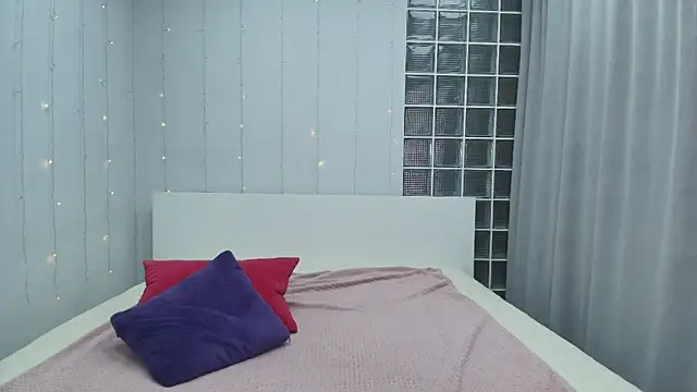 Brightly Heizer online show from 06.26.26