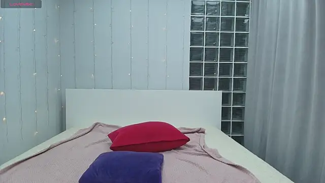 Brightly Heizer online show from 07.28.26