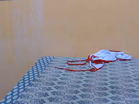 Snapshot of Honey_Baby1 chatting on 02.14.26 Honey Baby1 online show from 02.14.26