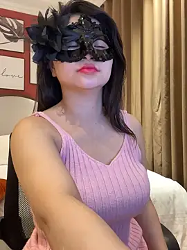 Queen-of-Love online show from 11.30.25