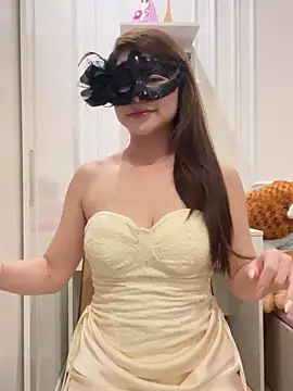 Queen-of-Love online show from 05.02.26
