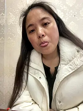 Snapshot of tianwei2567 chatting on 12.21.25 tianwei2567 online show from 12.21.25