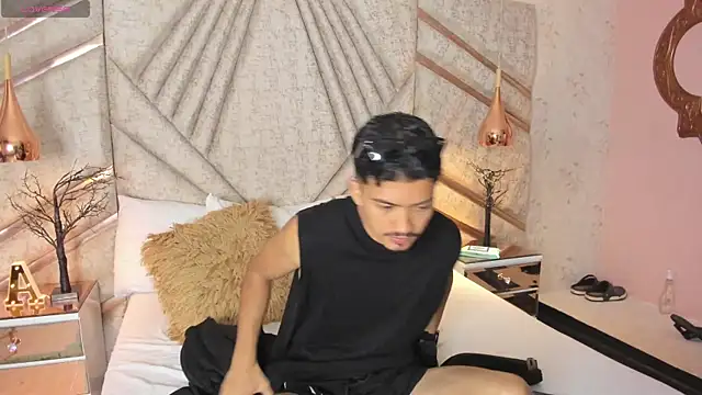 Snapshot of NicolaiKarav chatting on 01.11.26 NicolaiKarav online show from 01.11.26