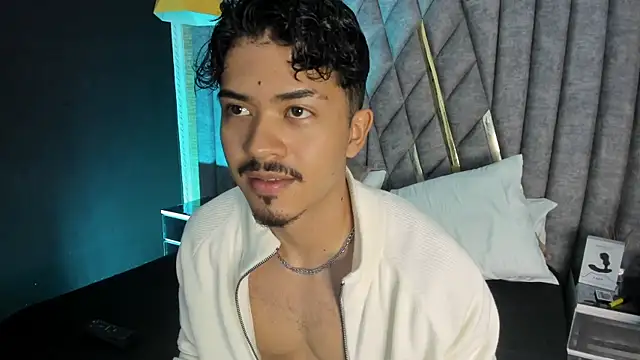 NicolaiKarav online show from 04.25.26