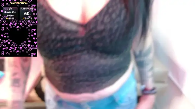 Roxanne vale online show from 05.04.26