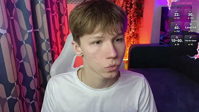 cuMte boy online show from 04.26.26