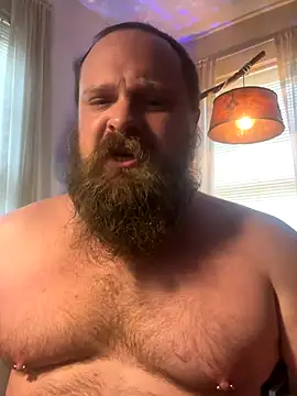 Snapshot of cubflower chatting on 11.28.25 cubflower online show from 11.28.25